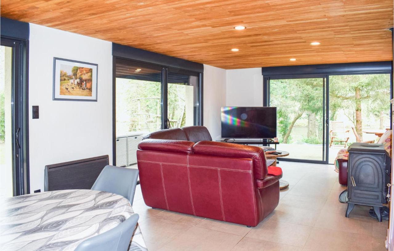 Beautiful Home In Pradines With Kitchen Dış mekan fotoğraf