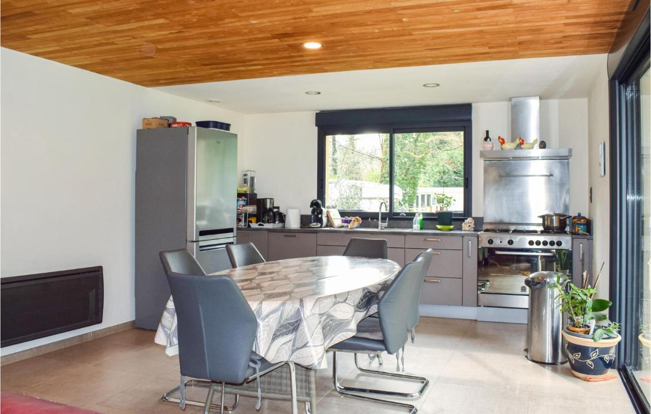 Beautiful Home In Pradines With Kitchen Dış mekan fotoğraf