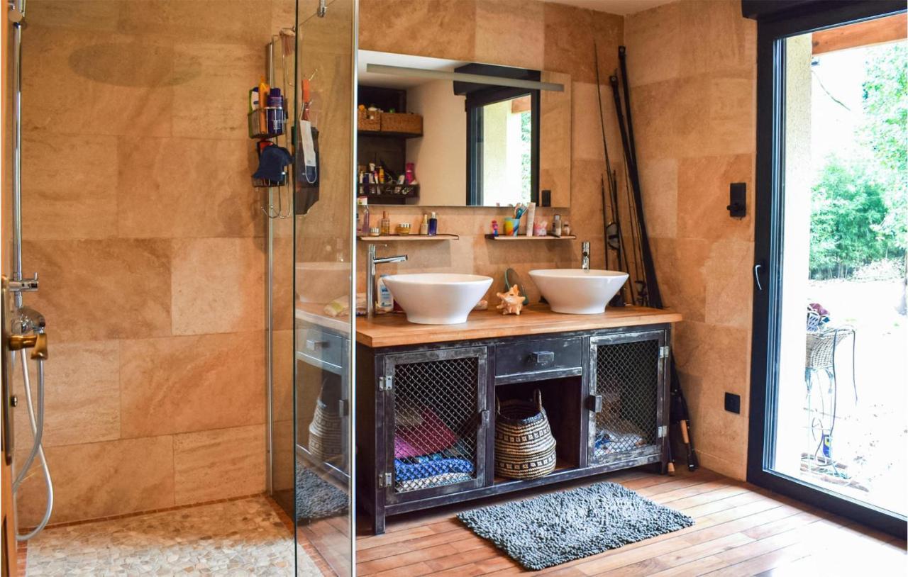 Beautiful Home In Pradines With Kitchen Dış mekan fotoğraf